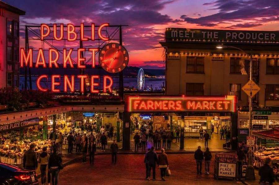 Seattle's Event Season: Bumbershoot to Game Day