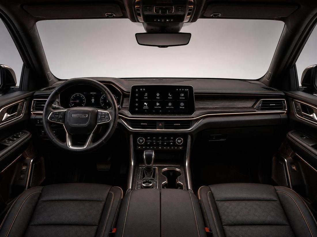 Koast First-Class SUV — Front cabin