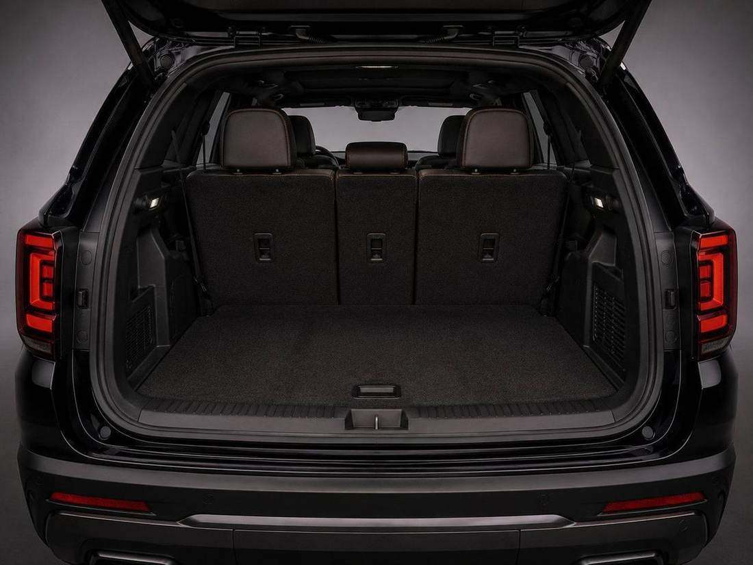 Koast First-Class SUV — Trunk space