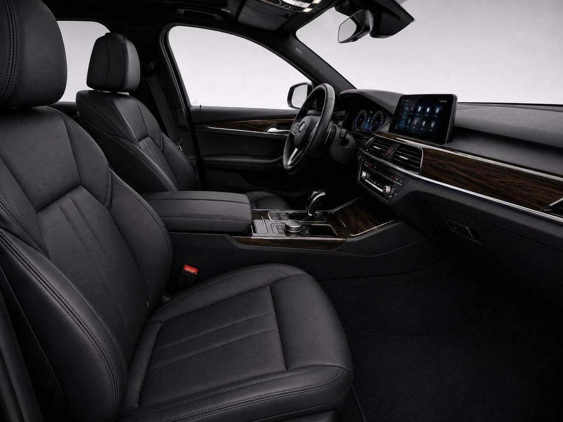 Koast Business Sedan — Passenger view
