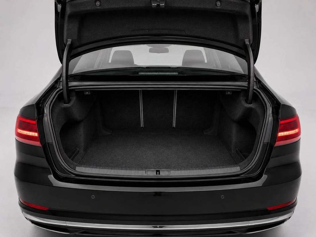 Koast Business Sedan — Trunk space